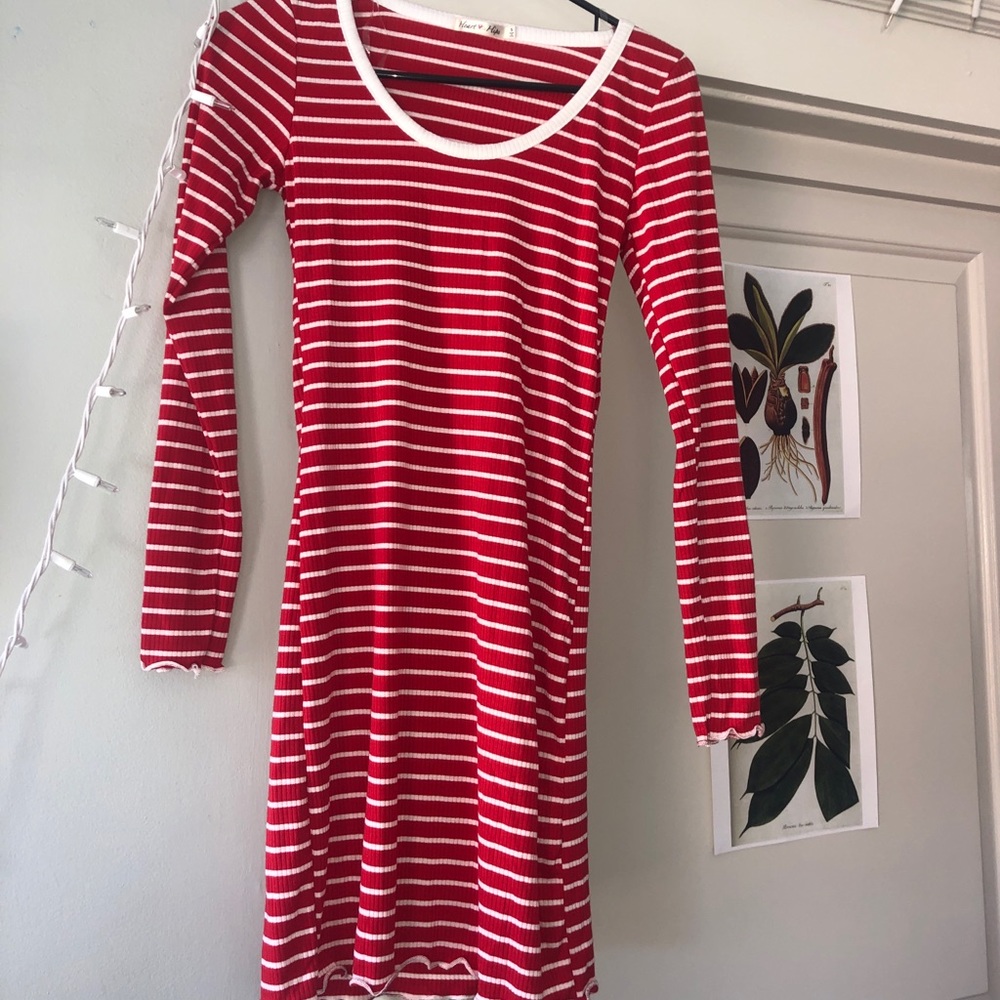 Long sleeve red/white stripe dress.